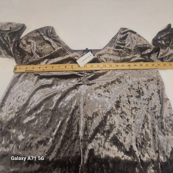 Lane Bryant Grey Crushed Velvet Sweat heart Neck Blouse 3/4 Sleeve Elastic Cuff - Picture 5 of 7